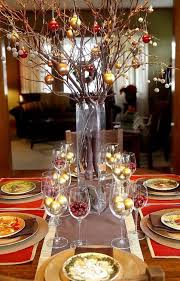 1001 Ideen Fur Weihnachtstischdeko Als Erganzung Der Frohlichen Stimmung Christmas Table Settings Christmas Table Centerpieces Christmas Dining Table