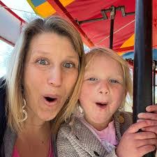 Miranda Wagoner's Instagram, Twitter & Facebook