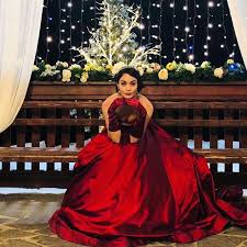 Benjamin Islik Islikbenjamin Instagram Fenykepek Es Videok Dress Sites Girl Movies Princess