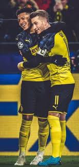 Dieser pinnwand folgen 151 nutzer auf pinterest. 350 Borussia Dortmund Ideas In 2021 Football Football Players Soccer