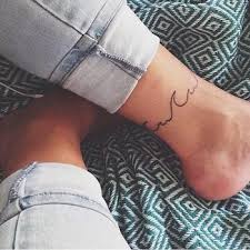 The floral and vine design is much sought after the girls as they complement the shapely legs pretty well and also enhance their feminine charm. Top 20 Sexy Leg Tattoo Designs For Women