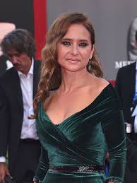 Born december 18, 1974 (age 45)alexandria, egyptnationality egyptianoccupation actress, model, ballerinaspouse(s) hani abul naga(m. Bild Zu Nelly Karim Kinoposter Nelly Karim Filmstarts De