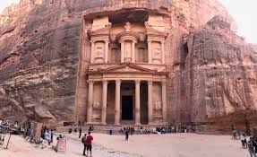 Petra - the amazing hidden city and other treasures