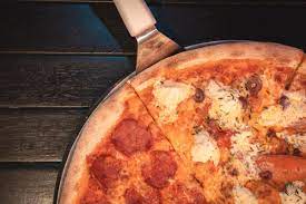 How Many Slices Of Pizza Are In A 14 Inch Pizza