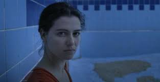 Esther zimmering is a 43 year old german actress. Swimmingpool Am Golan 2018 Film Trailer Kritik