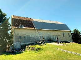 Homeadvisor's standing seam metal roof cost guide gives the per square foot price of materials and installation. Corrugated Metal Roofing Houzz