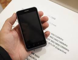 Фото ZTE V880E Dual Sim (черный & белый)