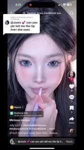 Devona Jones's Instagram, Twitter & Facebook