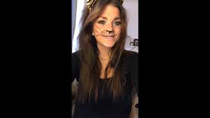 Le maquillage pour enfants est une idée superbe quand l'halloween approche ou quand vous voulez passer du temps innoubliable avec les enfants. Tutoriel Un Maquillage D Halloween A Partir De Votre Propre Trousse Le Cahier