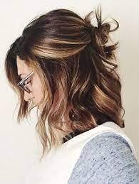 25 Best Beach Hairstyles With Pictures Easy Hairstyles Medium Length Hair Styles Hair Styles