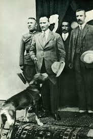 Ataturk Hayvan Sevgisi Fotograf