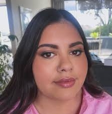 Warm bronze shimmer eye for this babe. #wellingtonmakeupartist  #bridalpartymakeup #bronzedmakeup #kapitiweddings #weddingsnzstyle