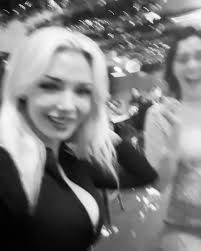 all smiles with my loves🖤