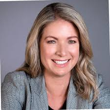 Del Hart's Instagram, Twitter & Facebook