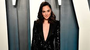 And this is what the actress said about the film herself on her social media. Gal Gadot Says Joss Whedon Threatened My Career During Justice League Reshoot The Hollywood Reporter
