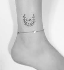 Check spelling or type a new query. Tato Tulisan Di Kaki Model Tato Tato Minimalis Tato Kecil