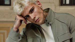 Jason Poisson's Instagram, Twitter & Facebook