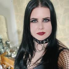 Any of you sleuths know whereabouts this cafe was sited. . Maybe within a  department store ?