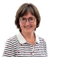 Dr.-medic /Univ.Cluj-Napoca Vera König