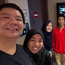 18 years together today as husband & wife Siti Nurzaini Yahya. Would've  been a trip to where it all begun but I'm still physical challenged, thus  mentally & emotionally drained. Not much