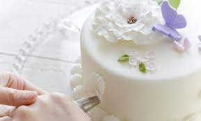 So You Want To Be A Professional Cake Decorator? - Vainilla Molina