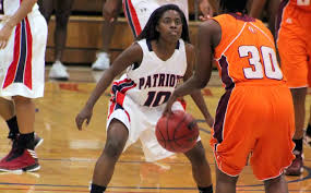 Pinkett shoots Patriots past Panthers 80-54
