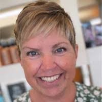 Pamela Gee's Instagram, Twitter & Facebook