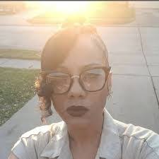 Gloria Brock's Instagram, Twitter & Facebook