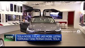 Kemunculan tesla model s sendiri sebenarnya tidaklah baru, varian 75d dan p85 telah lebih dulu mengaspal dan dijual dengan rentang harga 2 milyar rupiah. Tesla Model S Plaid Dibanderol Rp 370 Juta Youtube
