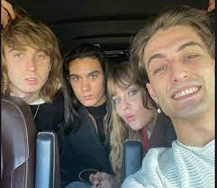 Maybe you would like to learn more about one of these? Maneskin Messaggio A Vasco Il Rocker Risponde Video