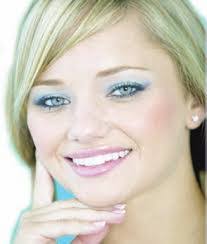 Tracy Umstead's Instagram, Twitter & Facebook