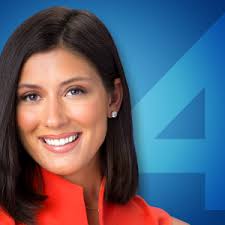 Fans at Steny's in MKE show love for Rodgers despite him playing for  Steelers