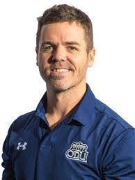 Kerry Decker's Instagram, Twitter & Facebook