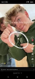 Lillie Hale's Instagram, Twitter & Facebook