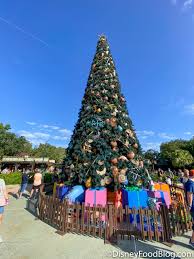 When do the christmas decorations go up at disney world. More Holiday Decorations Are Up In Disney S Animal Kingdom The Disney Food Blog