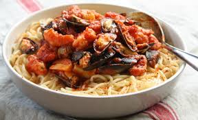 Spaghetti ou linguine, cuits al dente, selon la méthode habituelle. Spaghetti Aux Fruits De Mer Les Filles A Table