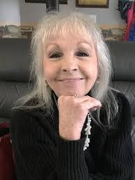 Rowena York's Instagram, Twitter & Facebook