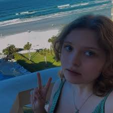 Hello! My name is Avery Selivan and I'm looking for a future roommate! I'm  a Hoosier who is Majoring in Digital Art and Media Design. Despite living  in Indianapolis for the past