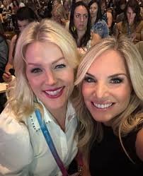 It's my besties birthday today and all day I wanted to take time to write  out what Charlyn means to me.. the day was non stop and I just want to say