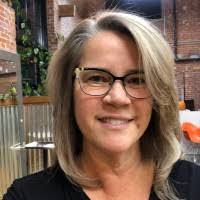 Liz Ervin's Instagram, Twitter & Facebook