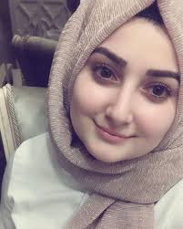 تدري ياعالم خيالي شكد افكر رايد ازرع صورتك واسك يها اه بلكي تكبر صورتك وتخضر انت لـــ Beautiful Hijab Beautiful Hijab Girl Muslim Fashion Hijab