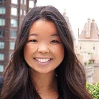 Michelle Curtis's Instagram, Twitter & Facebook