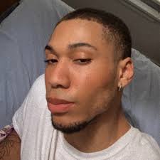 Derrick Welch's Instagram, Twitter & Facebook