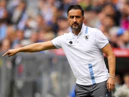 Vítor manuel de oliveira lopes pereira (espinho, espinho, 26 de julho de 1968) carece de fontes?, é um treinador de futebol português, actualmente fenerbahçe. Verwarnung Fur Chefcoach Vitor Pereira Geldstrafe Fur Luis Miguel Dem Co Trainer Beim Tsv 1860 Munchen Kicker