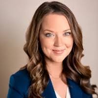 Michelle Teschner's Instagram, Twitter & Facebook