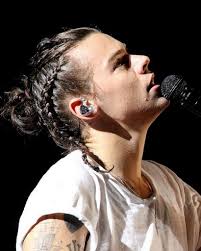 Start by brushing your damp hair into a deep side part. Harry Styles Hairstyles Characteristics Hair Tutorial Men S Hairstyles
