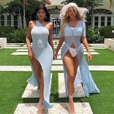 While celebrating christmas 2020, kylie and her daughter stormi webster were the perfect match in sparkling red dresses. Pin On Kylie Jenner Outfits