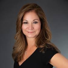 risingstar2024 #womensbondclub #empowerment #leadlearnreturn #cumay2…