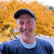 Is it normal for a 2024 240ss boat to have a long crank time, Garmin screen  issues, and clunking sound when shifting gears?