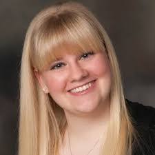 Larissa Crawford's Instagram, Twitter & Facebook